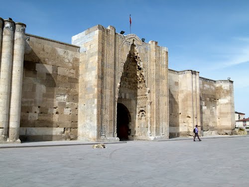 Agzikarahan Caravanserai, Cappadocia